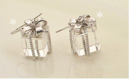   Material Alloy,crystal Length3.4cm box size1cm*1cm Colorsilver