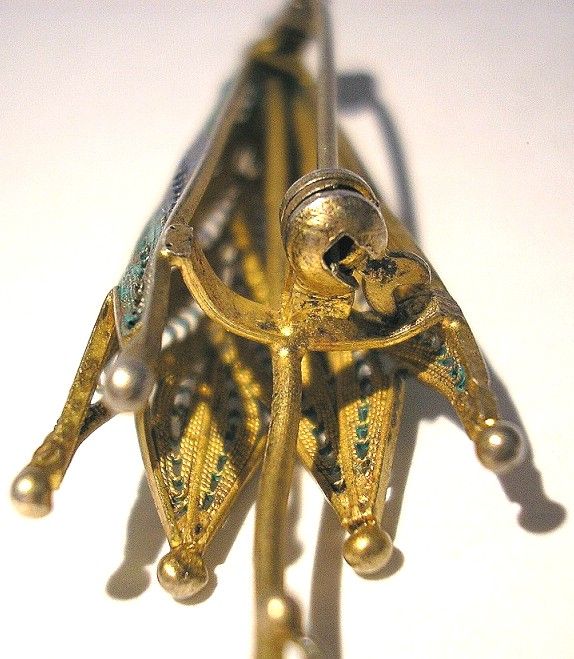 VINTAGE UMBRELLA BROOCH ENAMEL FILLIGREE GOLD LACE  