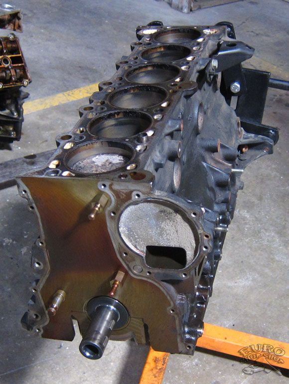 ENGINE SHORT BLOCK BMW 96 99 328i 528i 328ci 328is 528  