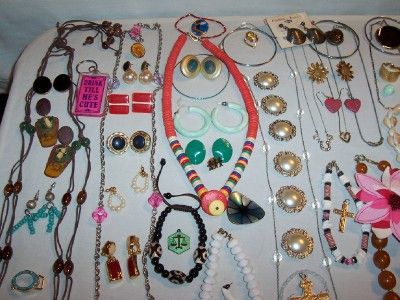   LOT 400+ITEMS ESTATE,VINTAGE,RETRO COSTUME JEWELRY LBS. POUNDS LOT 29