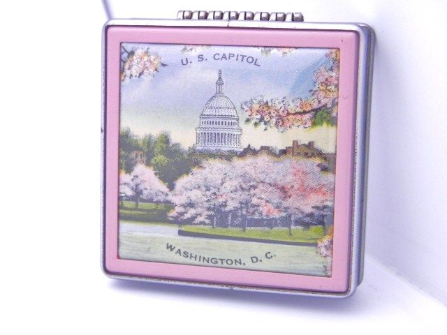 VINTAGE WASHINGTON DC CHERRY BLOSSOM COMPACT  