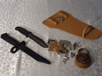 VINTAGE WESTERN COWBOY LOT. TOY GUNS, ROY ROGERS DEPUTY SHERIFF BADGE 