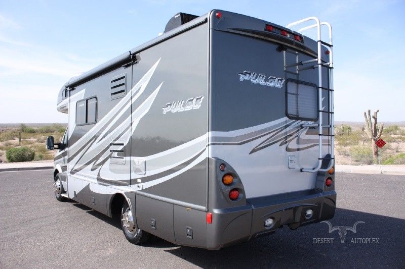 2009 FLEETWOOD PULSE 24D SINGLE SLIDE CLASS B DIESEL RV EXTRA CLEAN 