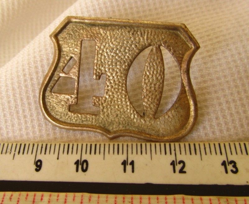 OLD Argentina Police Collar Badge OBSOLETE NUMBER 40  