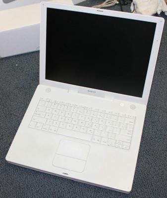 Apple IBOOK G4 14 A1055 AS IS Rainbow Screen BAD BATTERY  