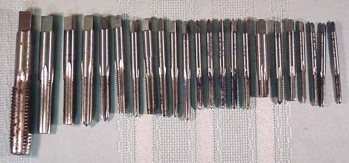 23 Pcs.   VINTAGE P & W THREAD TAPS 6 32 to 9/16 12  