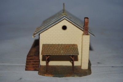   German FALLER #151 Small train station HO Scale town model M1823