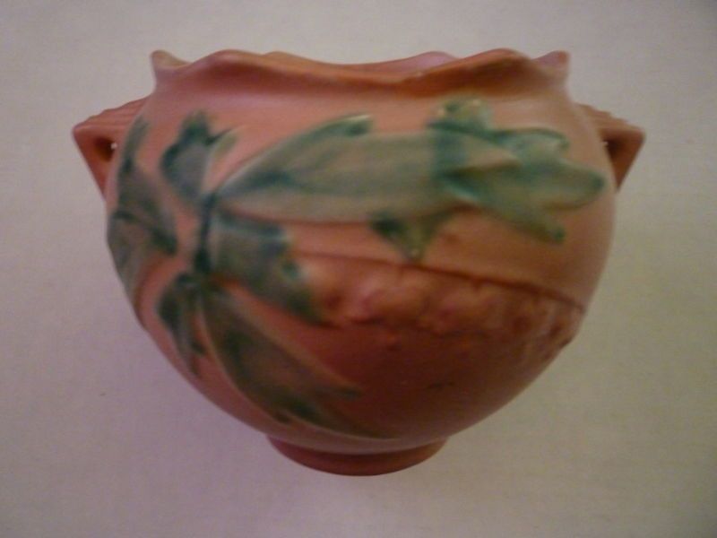 ROSEVILLE POTTERY BLEEDING HEART BOWL 651 4  