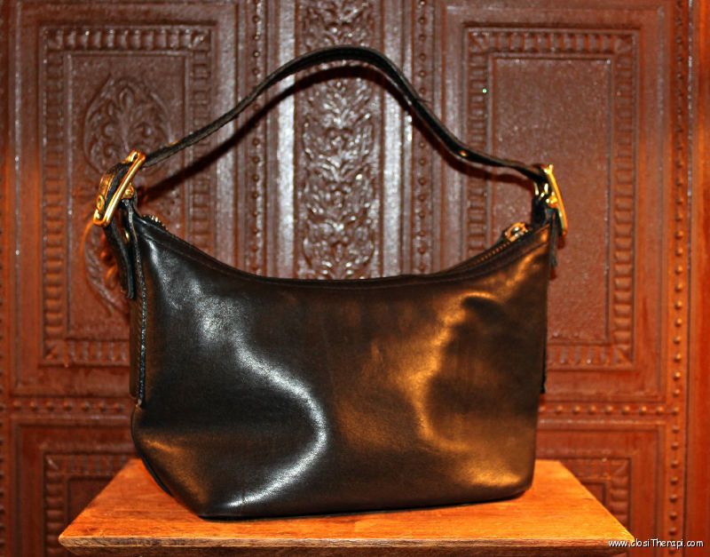   this chic and stylish bag perfect for spring and on into summer love