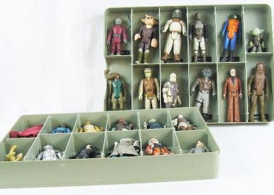 Vintage Star Wars Case & Lot of 24 Action Figures  