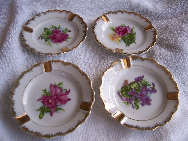 VINTAGE SET 4 GIFTCRAFT/GIFT CRAFT BRIDGE ASHTRAYS 1950  