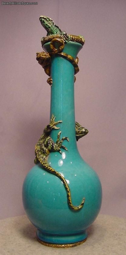 Antique Sculptured 3 Iguanas on Turquoise Blue Vase  