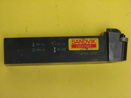 SANDVIK MRGNL 204D   1 1/4 SHANK TOOL  