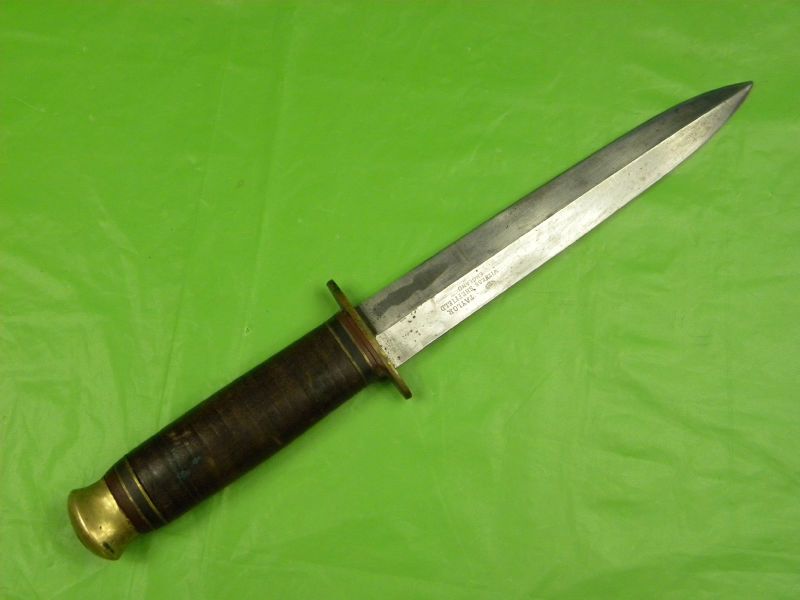 British English WW2 Sheffield EYE WITNESS TAYLOR Knife  