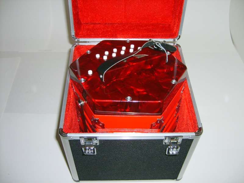 Mirage 20 Button Concertina, 40 Reed, CASE, Accordion  