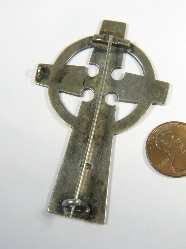 ANTIQUE SCOTTISH SILVER ENAMEL CELTIC CROSS BROOCH PIN  