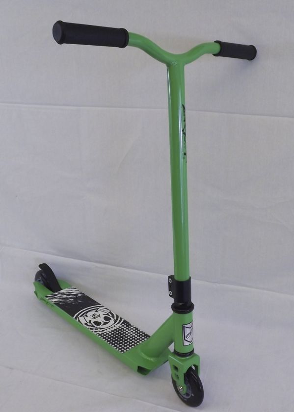   Extremist 2 Freestyle Scooter MGP Madd District Razor Phoenix Green