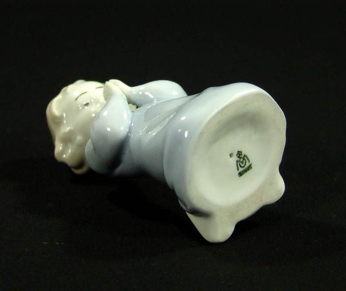   METZLER & ORTLOFF PORCELAIN FIGURINE FIGURE PRAYING CHILD KID GERMANY