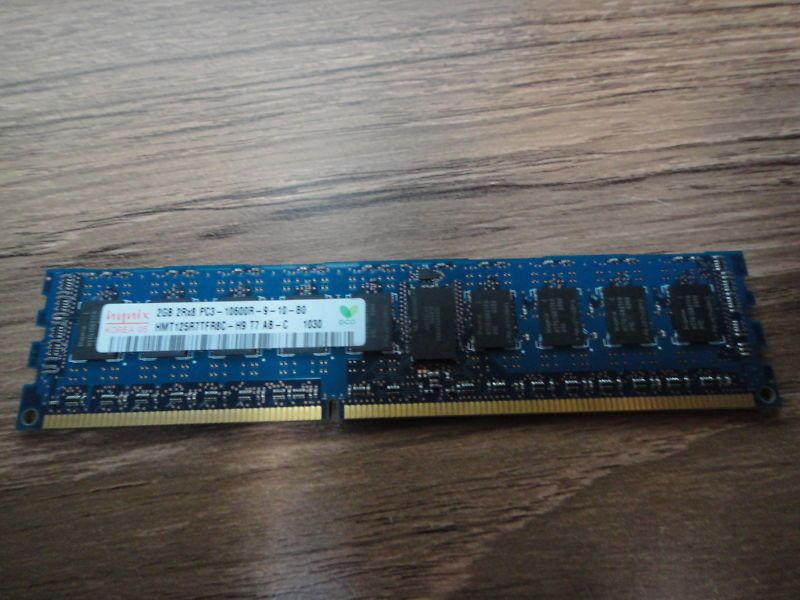 HYNIX 2GB PC3 10600R DDR3 1333 MEMORY HMT125R7TFR8C H9  