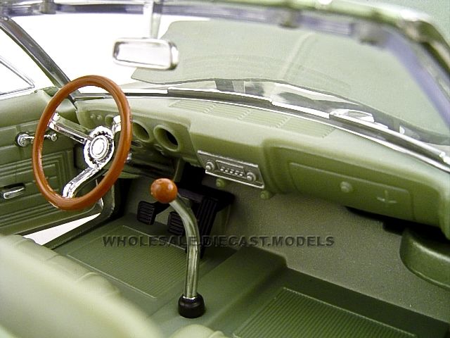 1969 CHEVROLET CORVAIR MONZA GREEN 118 DIECAST MODEL  