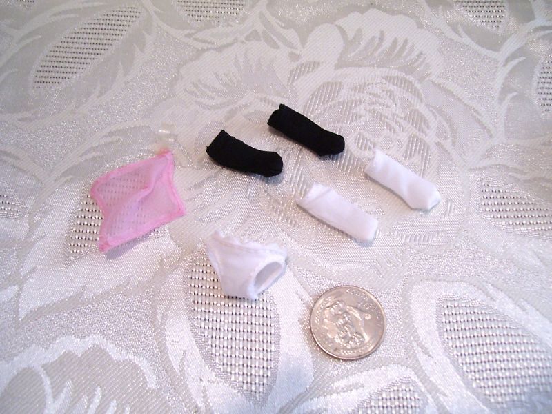 NEW MATTEL Barbie 4 KELLY EVENING GLOVES & UNDERWEAR  