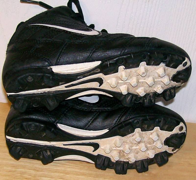 NIKE Black Baseball/Softball Cleats GIRLS or BOYS Youth Size 12 Shoes 