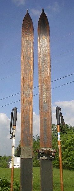 VINTAGE Wooden Skis 82 SPAULDING POINTS + Bamboo Poles  