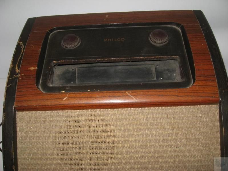 Antique 1940s Philco Radio Phonograph  